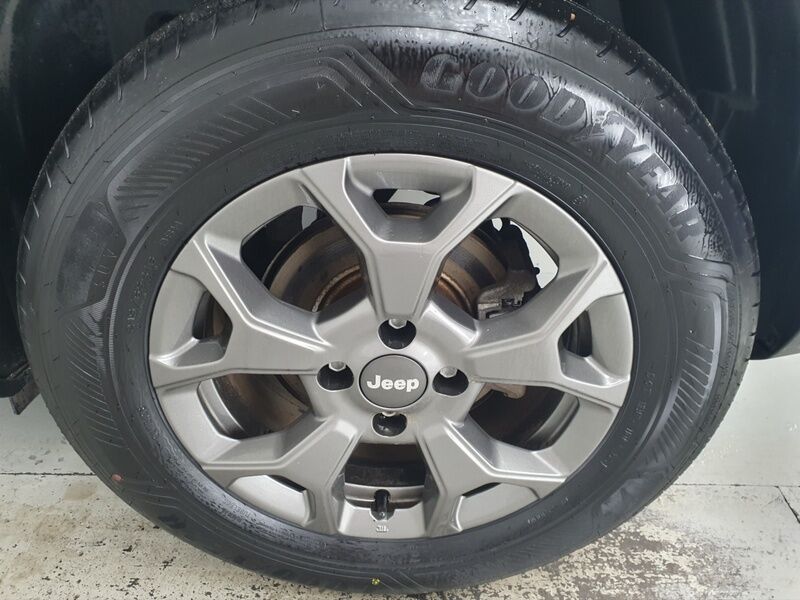 More views of Jeep Avenger