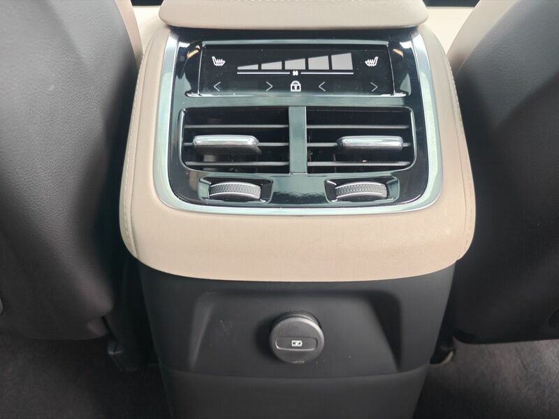 More views of Volvo XC90