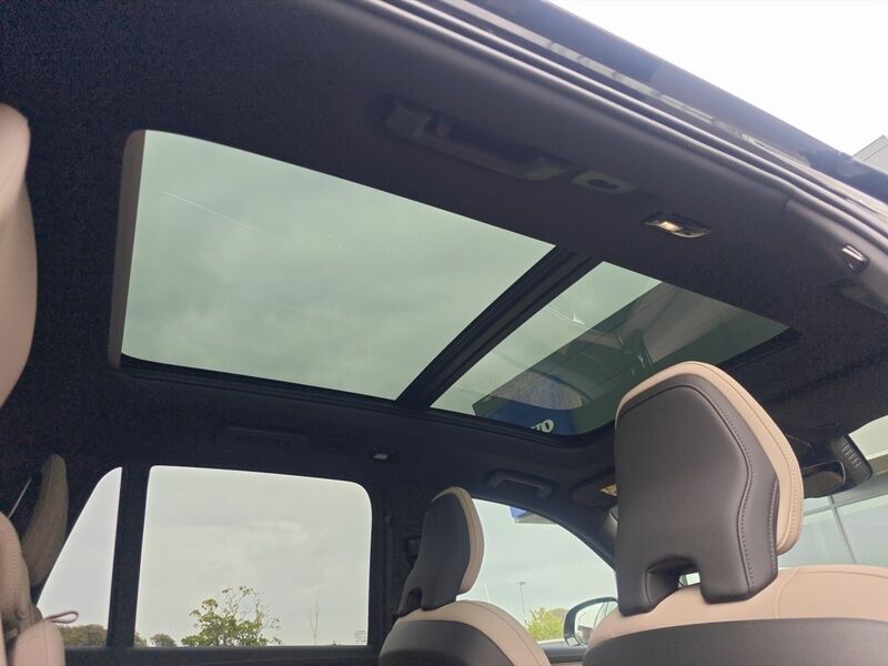 More views of Volvo XC90
