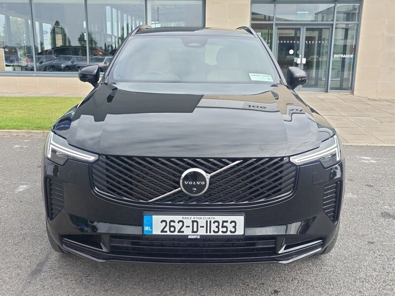 More views of Volvo XC90