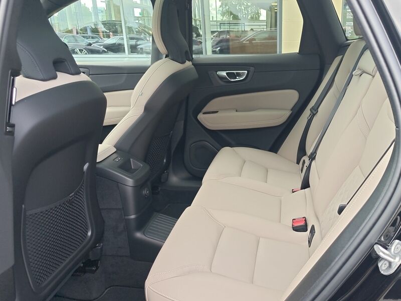 More views of Volvo XC60