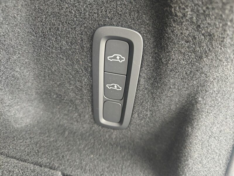 More views of Volvo XC60