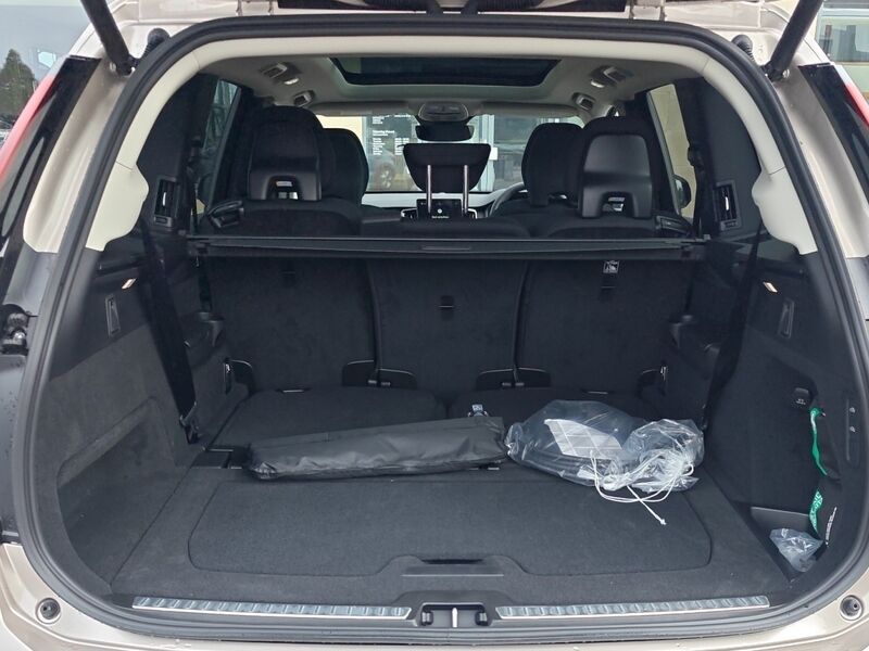 More views of Volvo XC90