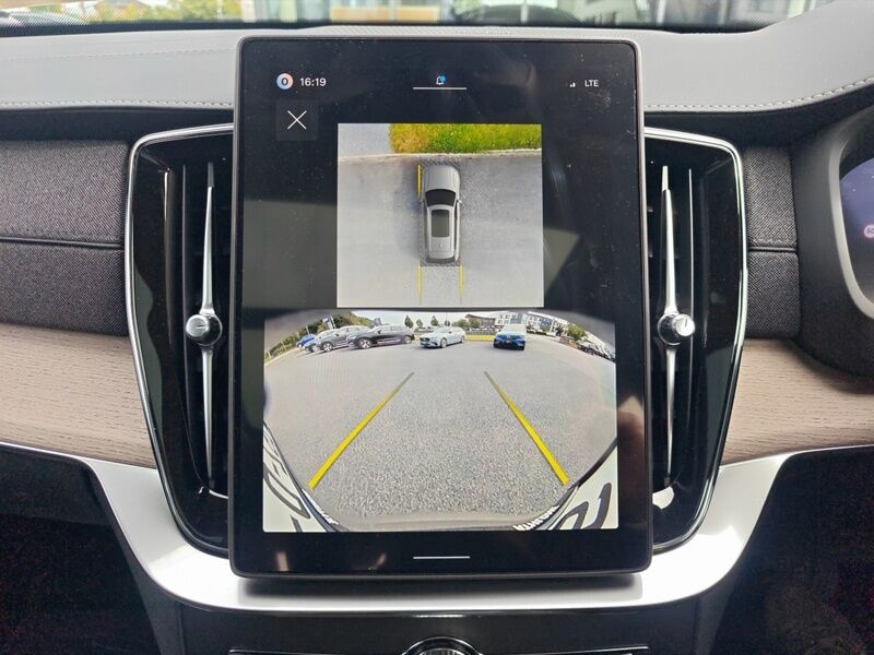 More views of Volvo XC90