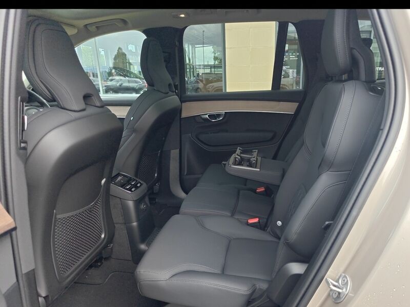 More views of Volvo XC90