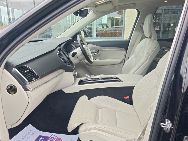 More views of Volvo XC90
