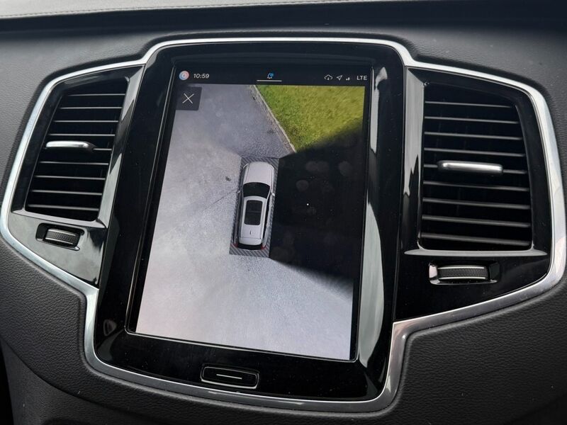 More views of Volvo XC90