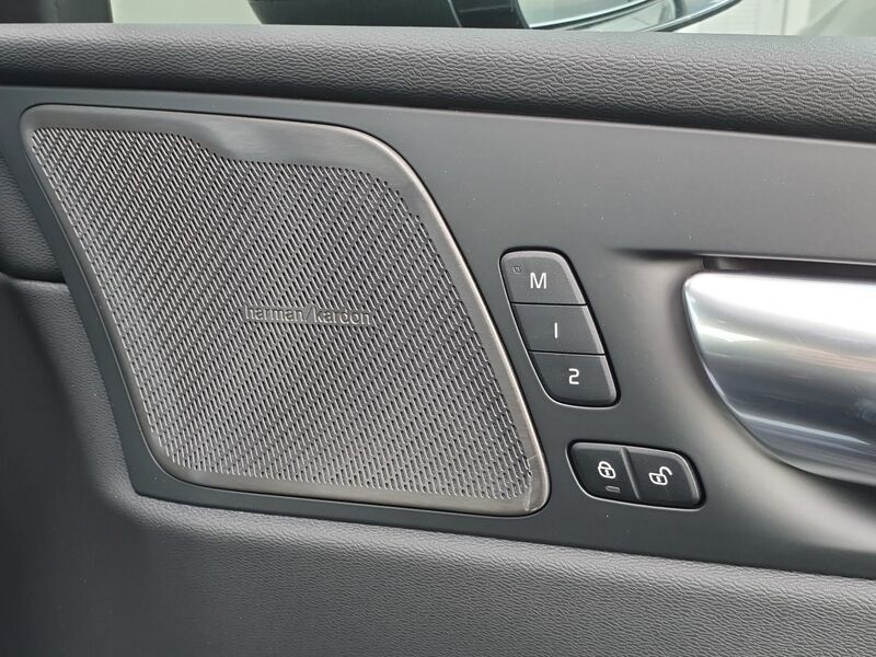 More views of Volvo XC60