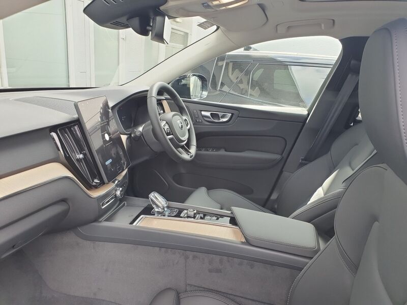More views of Volvo XC60