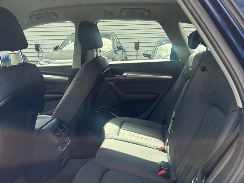 More views of Audi Q5