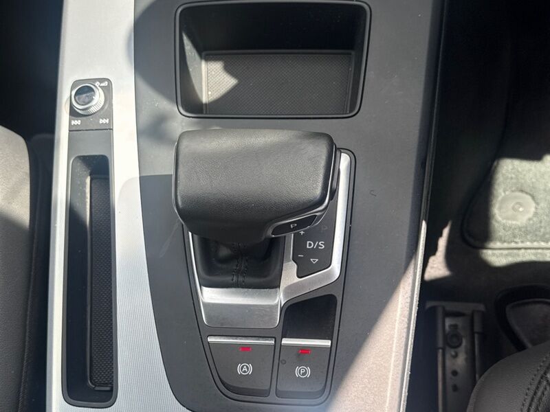 More views of Audi Q5