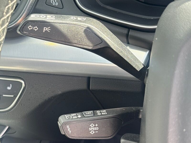 More views of Audi Q5