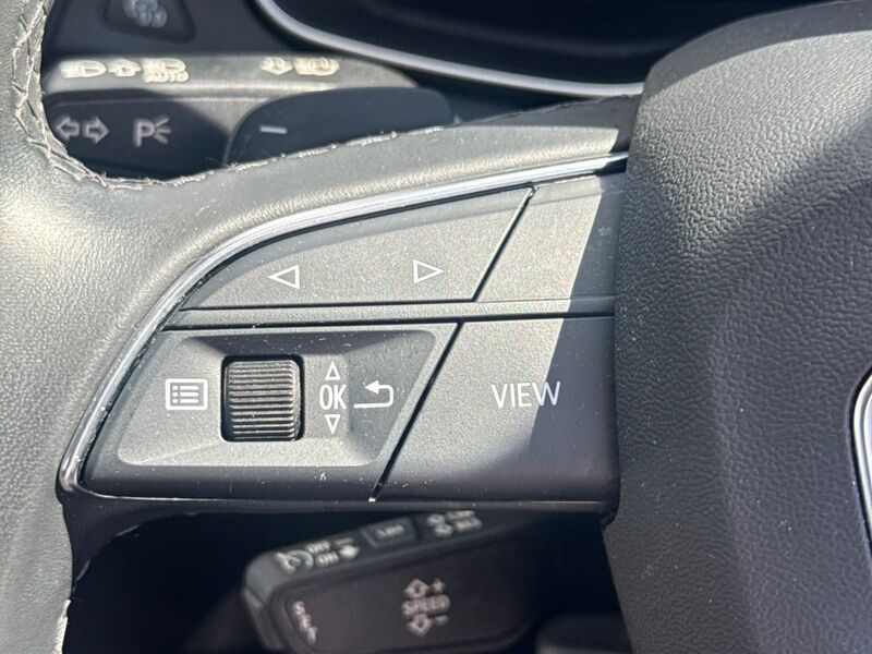More views of Audi Q5