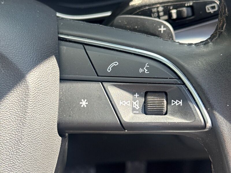 More views of Audi Q5