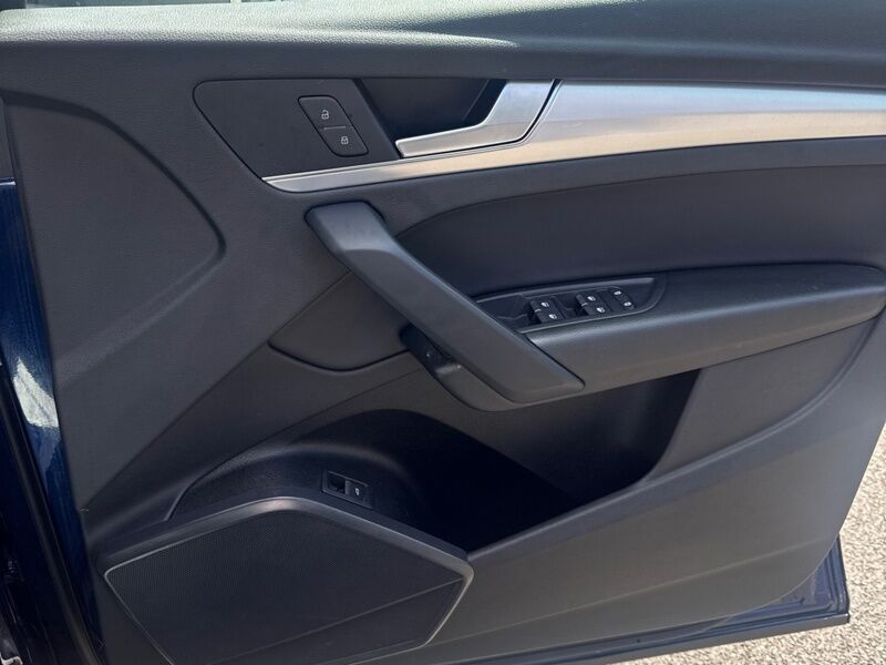 More views of Audi Q5