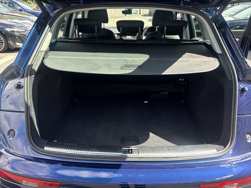 More views of Audi Q5