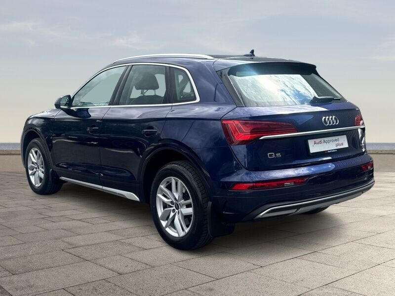 More views of Audi Q5