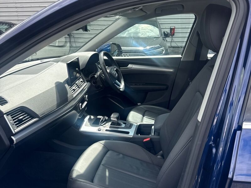 More views of Audi Q5