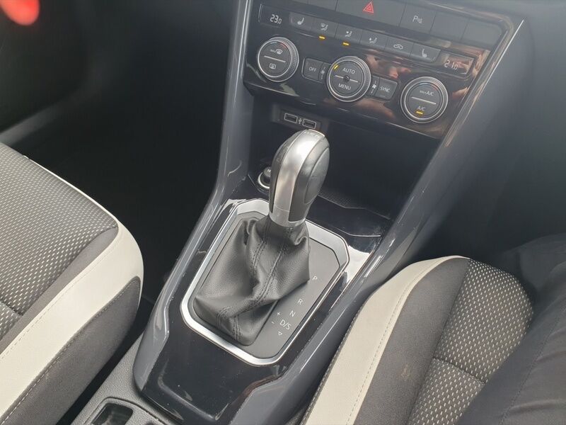 More views of Volkswagen T-Roc