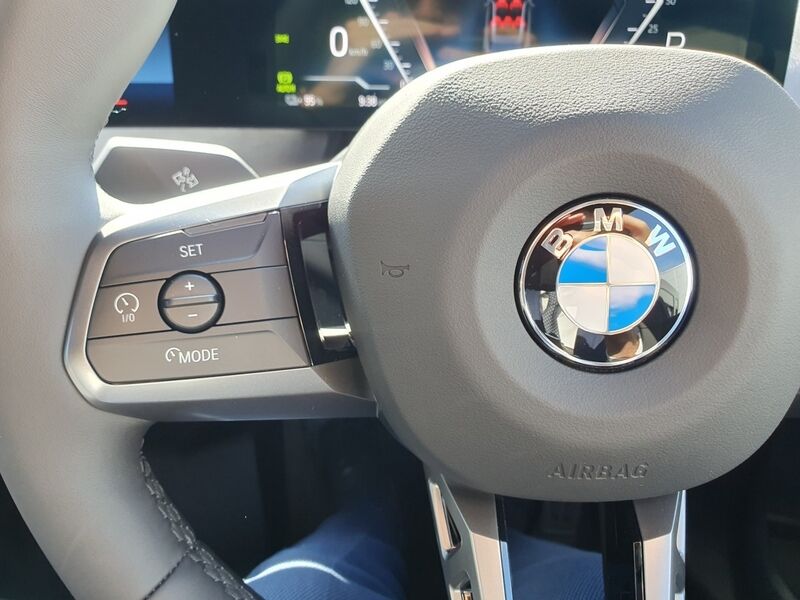 More views of BMW iX
