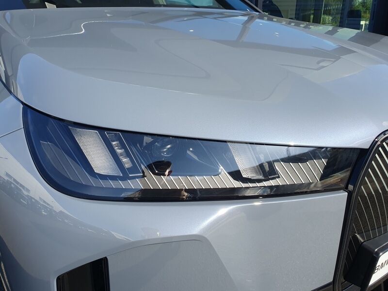 More views of BMW iX