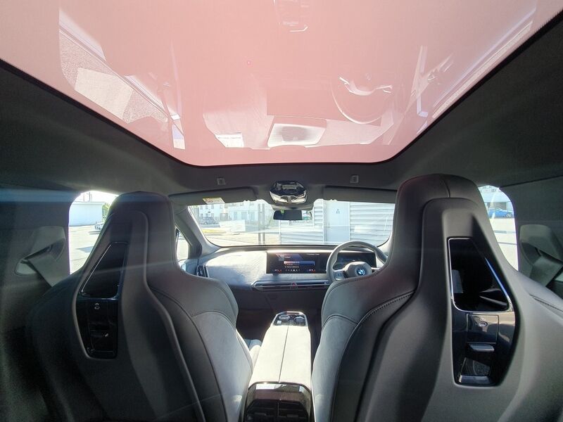 More views of BMW iX