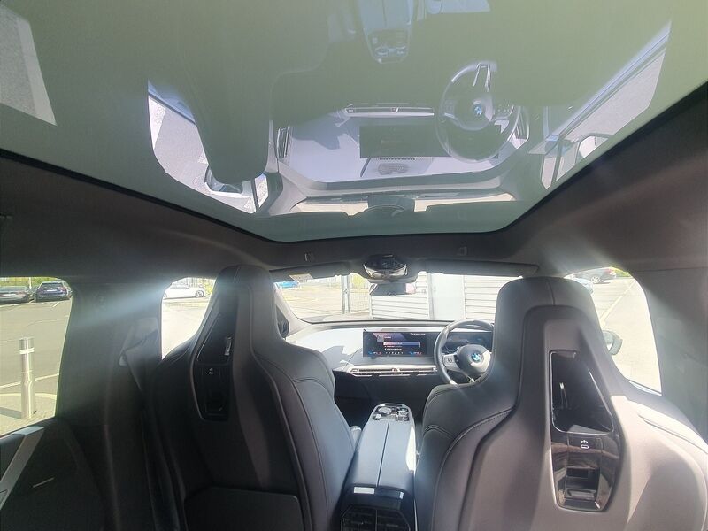 More views of BMW iX