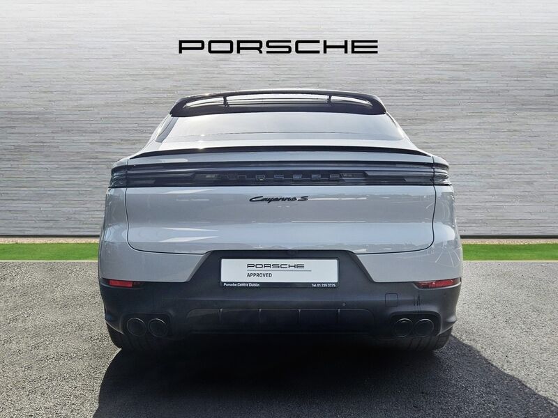 More views of Porsche Cayenne