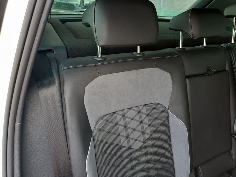 More views of Volkswagen Tiguan