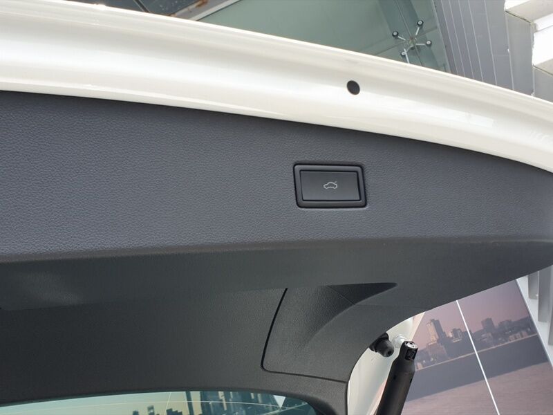 More views of Volkswagen Tiguan
