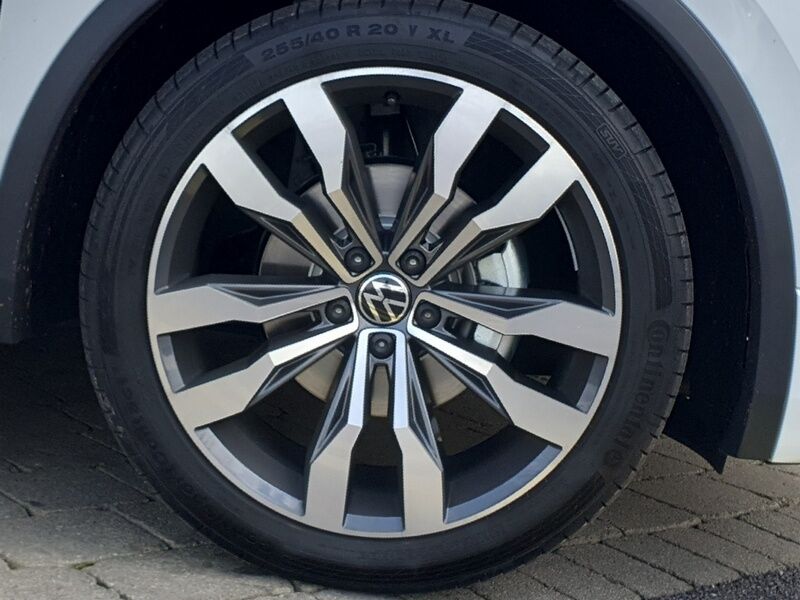 More views of Volkswagen Tiguan