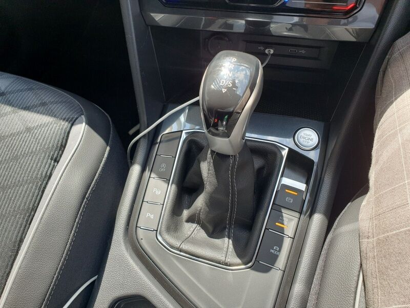 More views of Volkswagen Tiguan