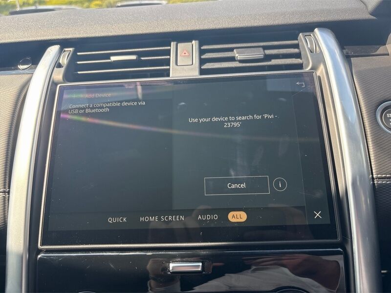 More views of Land Rover Discovery