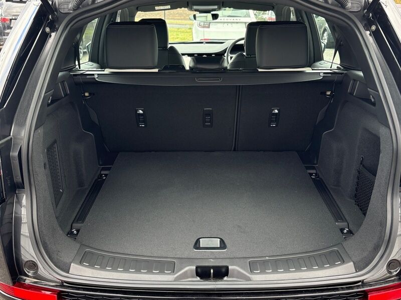 More views of Land Rover Discovery Sport