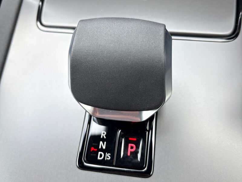 More views of Land Rover Discovery Sport