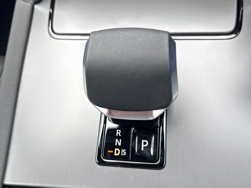 More views of Land Rover Discovery Sport