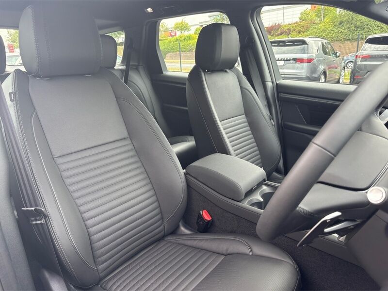 More views of Land Rover Discovery Sport
