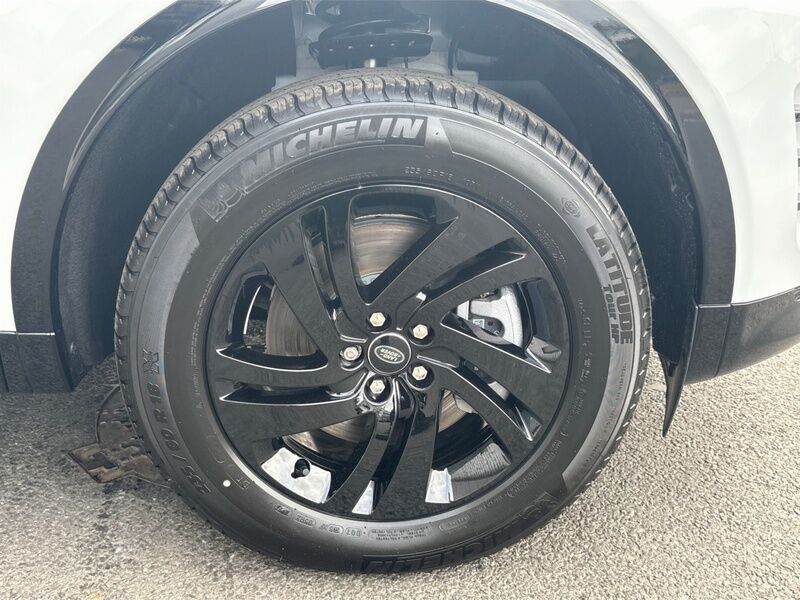 More views of Land Rover Discovery Sport