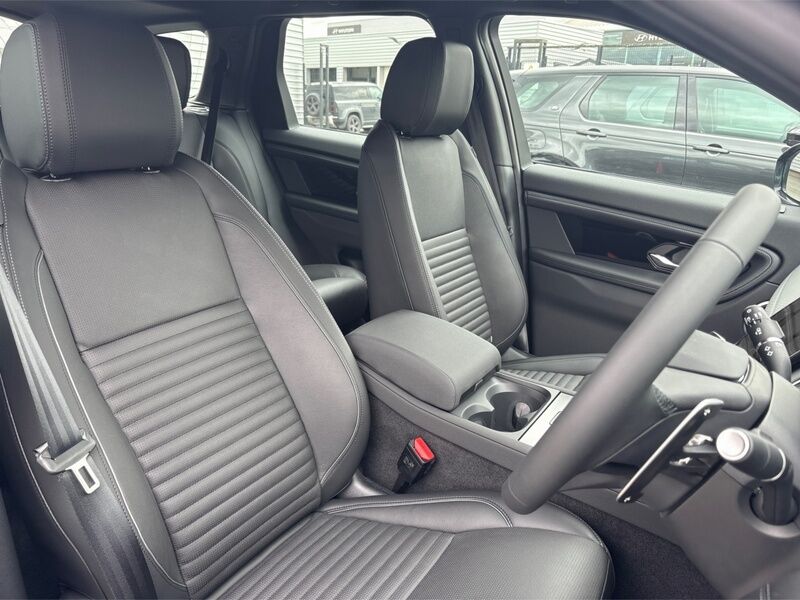 More views of Land Rover Discovery Sport