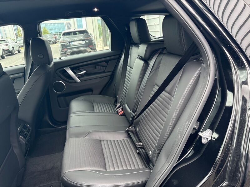 More views of Land Rover Discovery Sport