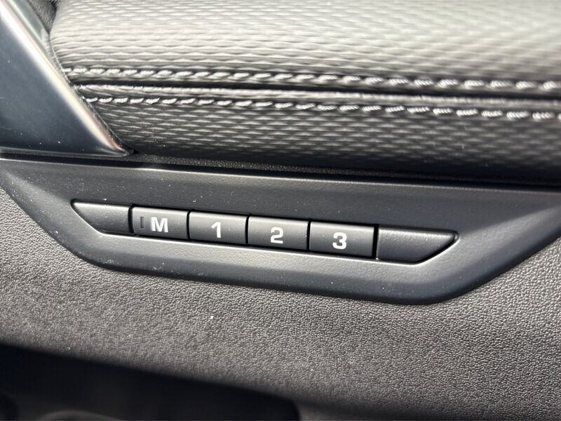 More views of Land Rover Discovery Sport