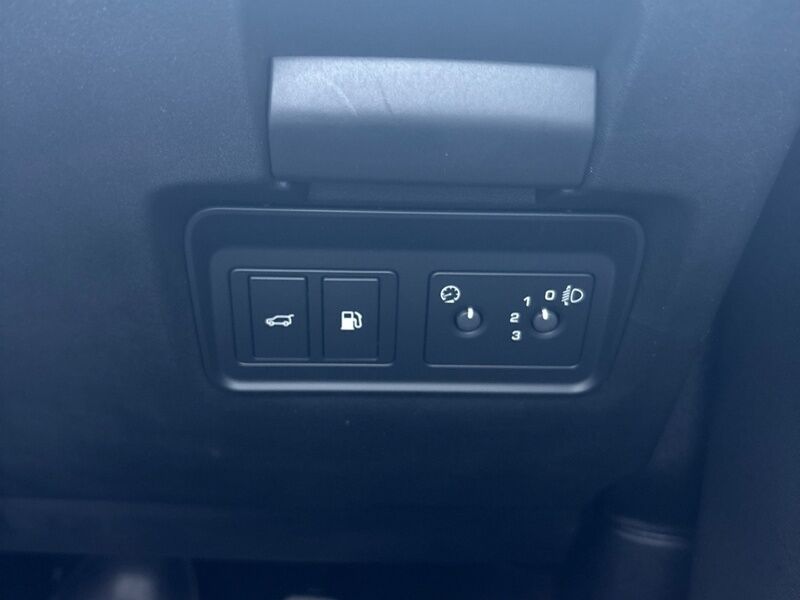 More views of Land Rover Discovery Sport