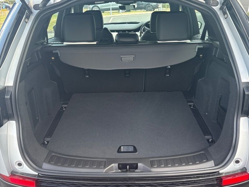 More views of Land Rover Discovery Sport