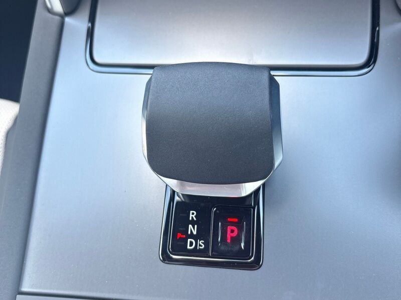 More views of Land Rover Discovery Sport