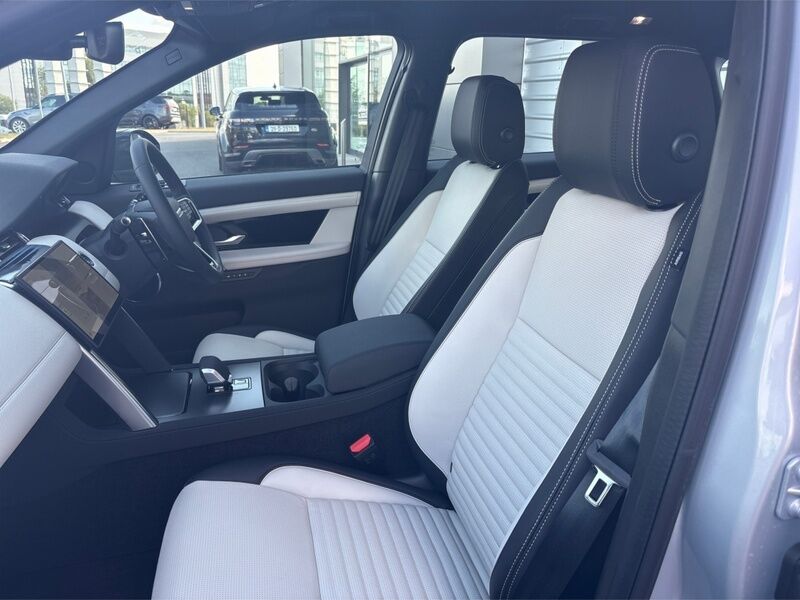 More views of Land Rover Discovery Sport