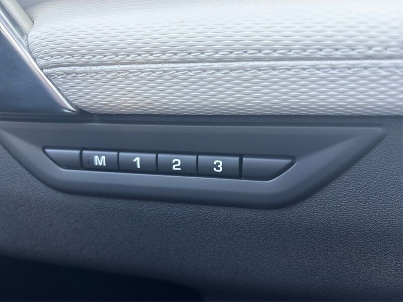 More views of Land Rover Discovery Sport