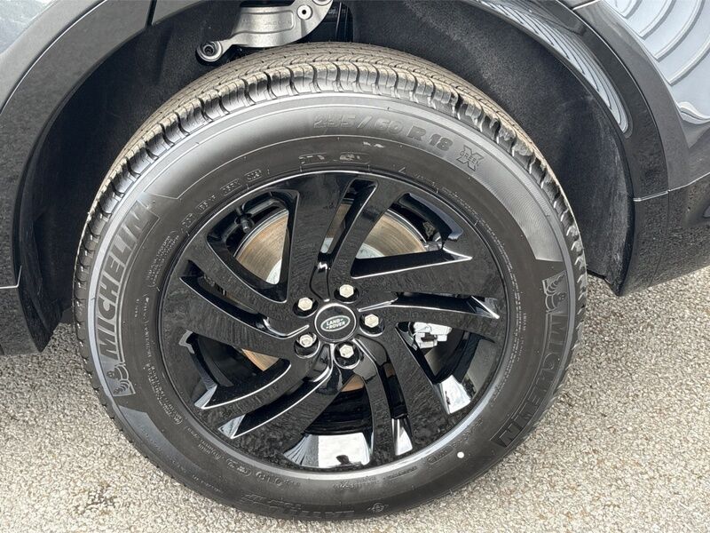 More views of Land Rover Discovery Sport