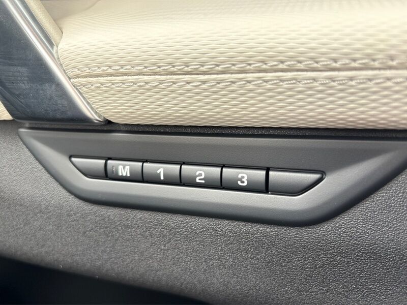 More views of Land Rover Discovery Sport