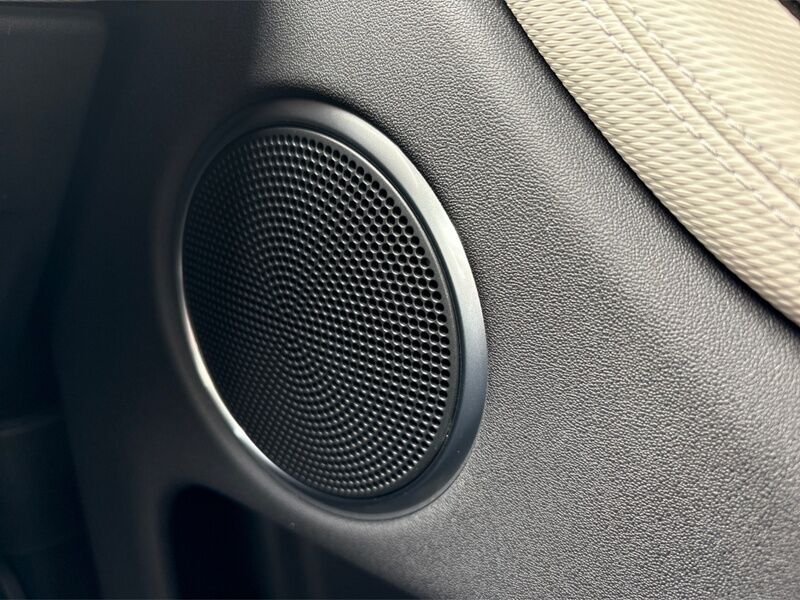 More views of Land Rover Discovery Sport