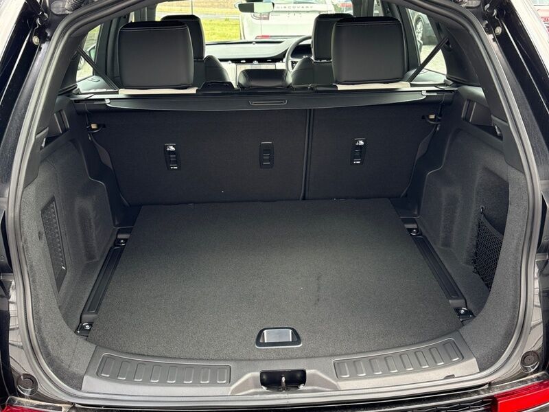 More views of Land Rover Discovery Sport